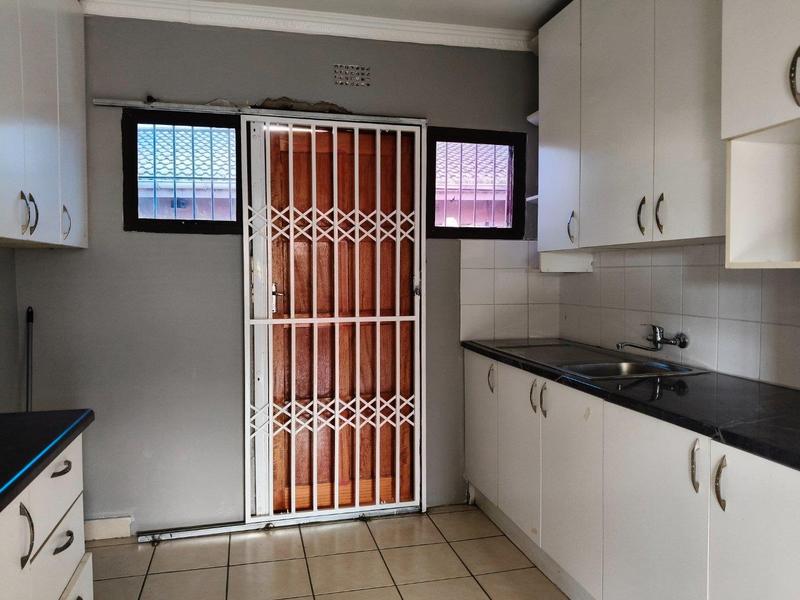 To Let Commercial Property for Rent in Mthata Eastern Cape